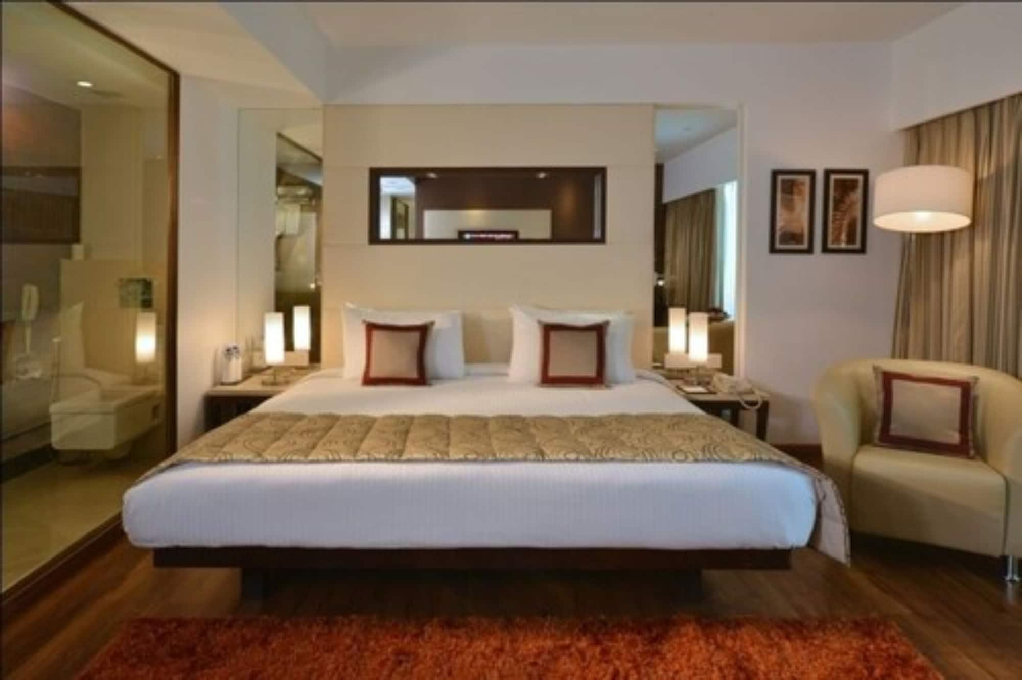 Majestic Court Sarovar Portico Navi Mumbai Exterior photo