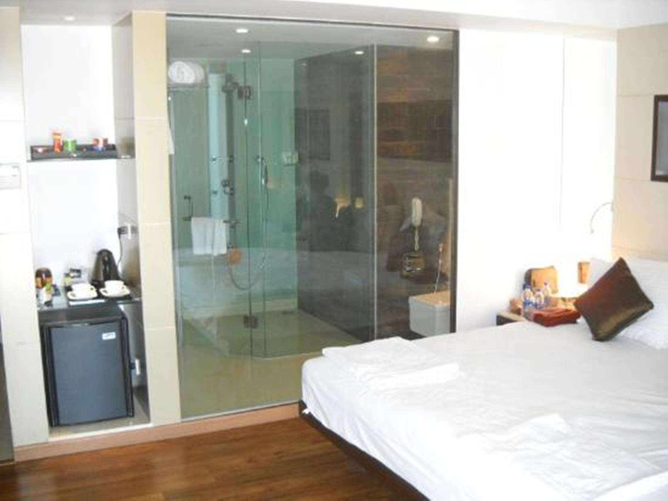 Majestic Court Sarovar Portico Navi Mumbai Exterior photo