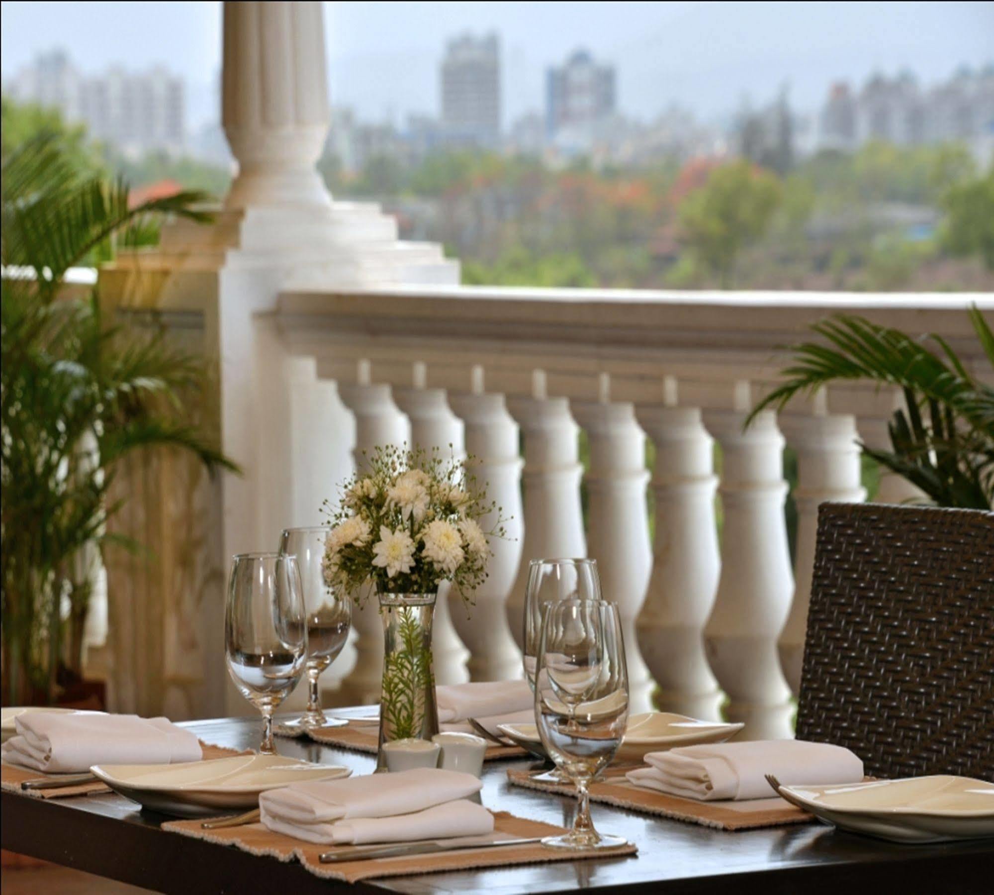 Majestic Court Sarovar Portico Navi Mumbai Exterior photo